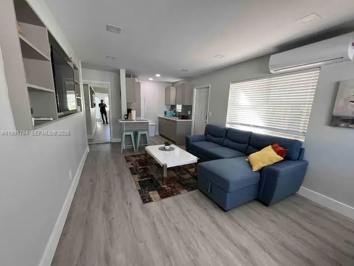 1925 Dewey St, Hollywood, Florida 33020, Hollywood, Florida 33020, ,Residential Income,For Sale,1925 Dewey St, Hollywood, Florida 33020,A11991784