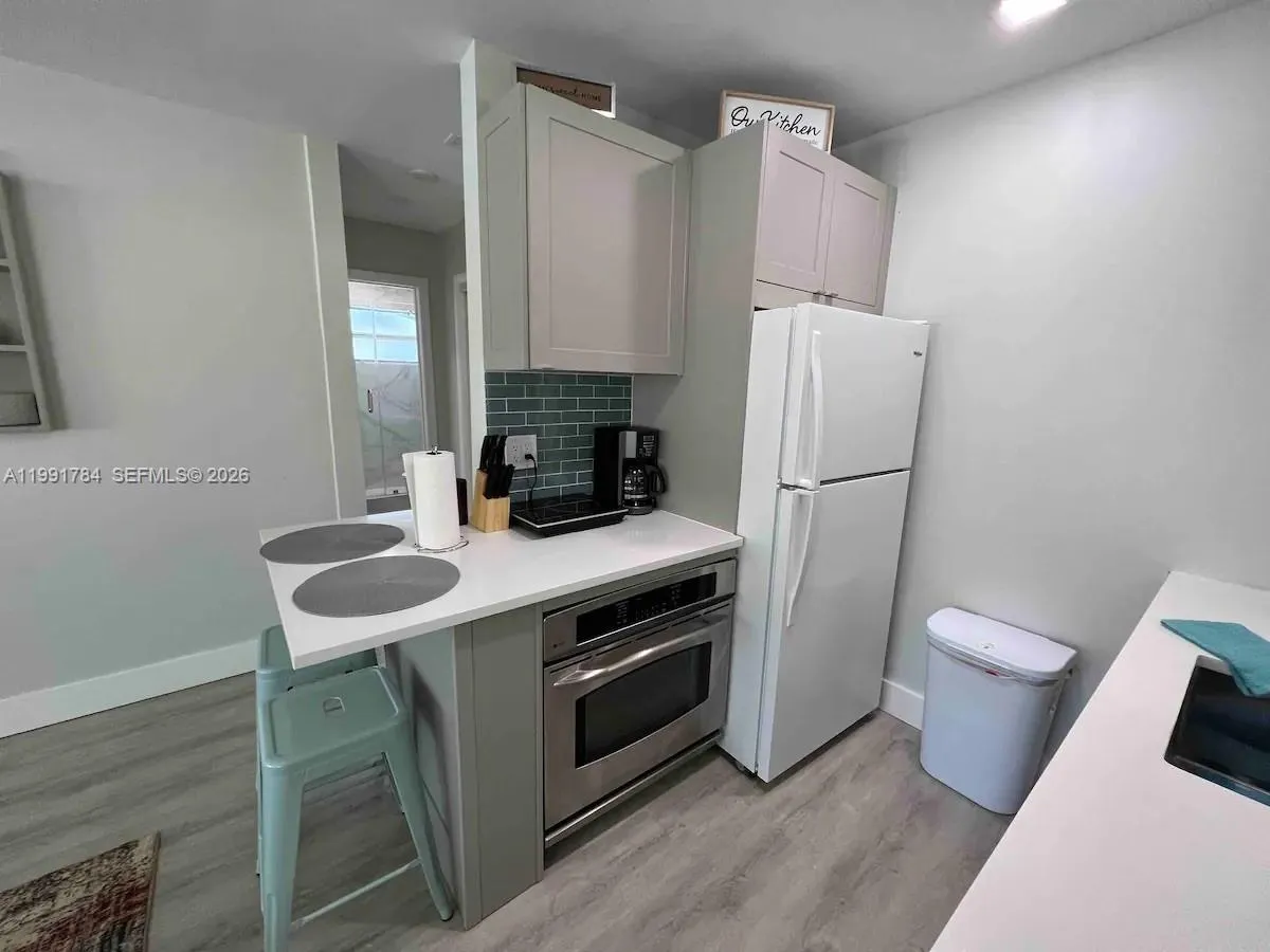 1925 Dewey St, Hollywood, Florida 33020, Hollywood, Florida 33020, ,Residential Income,For Sale,1925 Dewey St, Hollywood, Florida 33020,A11991784
