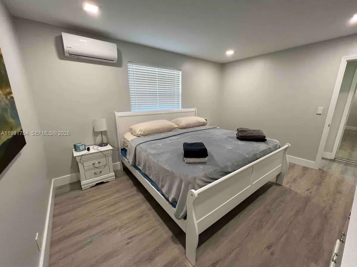 1925 Dewey St, Hollywood, Florida 33020, Hollywood, Florida 33020, ,Residential Income,For Sale,1925 Dewey St, Hollywood, Florida 33020,A11991784