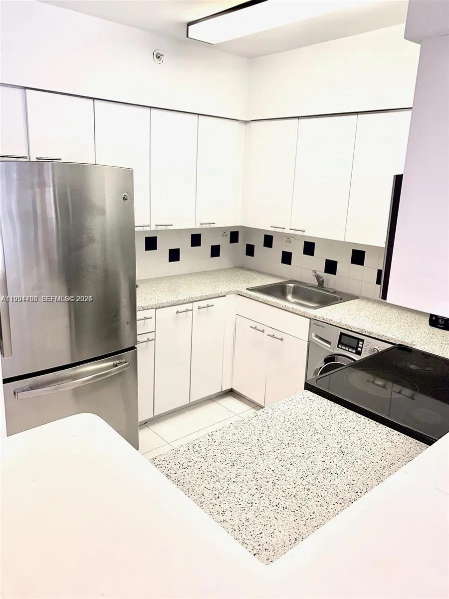 1500 Bay Rd 1066s, Miami Beach, Florida 33139, Miami Beach, Florida 33139, 1 Bedroom Bedrooms, ,1 BathroomBathrooms,Residential Lease,For Rent,1500 Bay Rd 1066s, Miami Beach, Florida 33139,A11991786