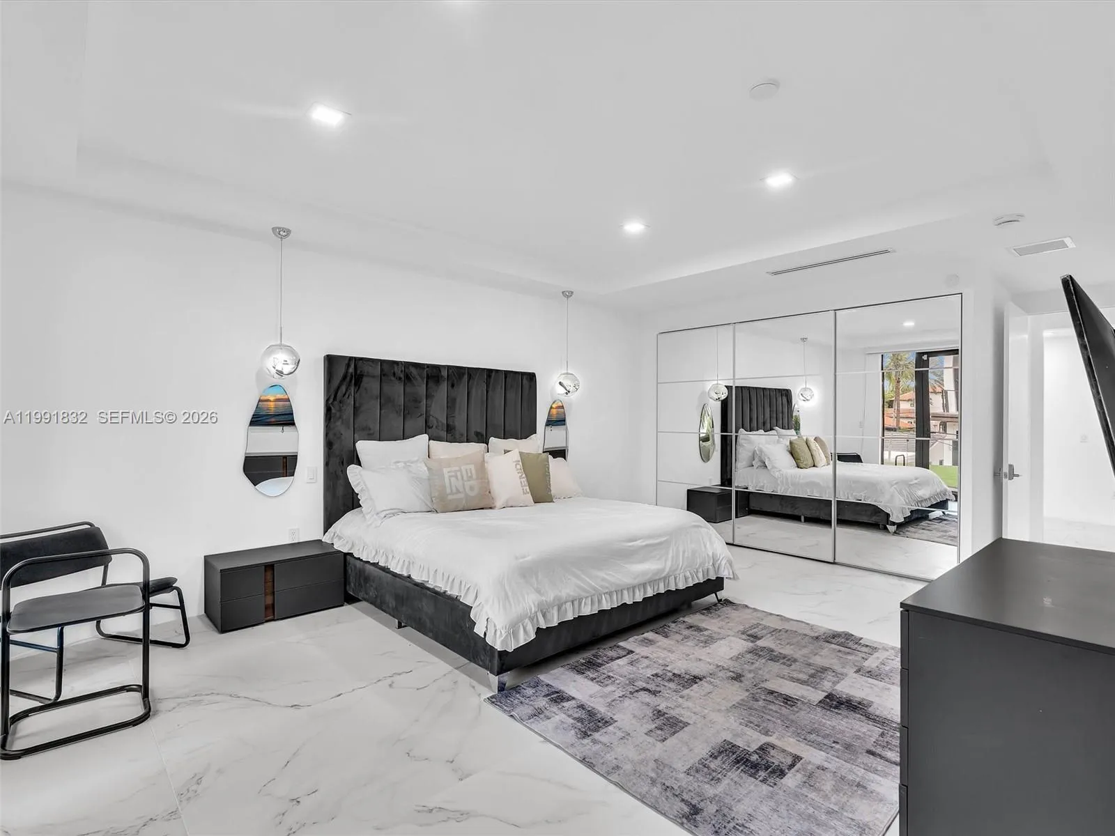 3010 Alton Rd, Miami Beach, Florida 33140, Miami Beach, Florida 33140, 7 Bedrooms Bedrooms, ,6 BathroomsBathrooms,Residential Lease,For Rent,3010 Alton Rd, Miami Beach, Florida 33140,A11991832