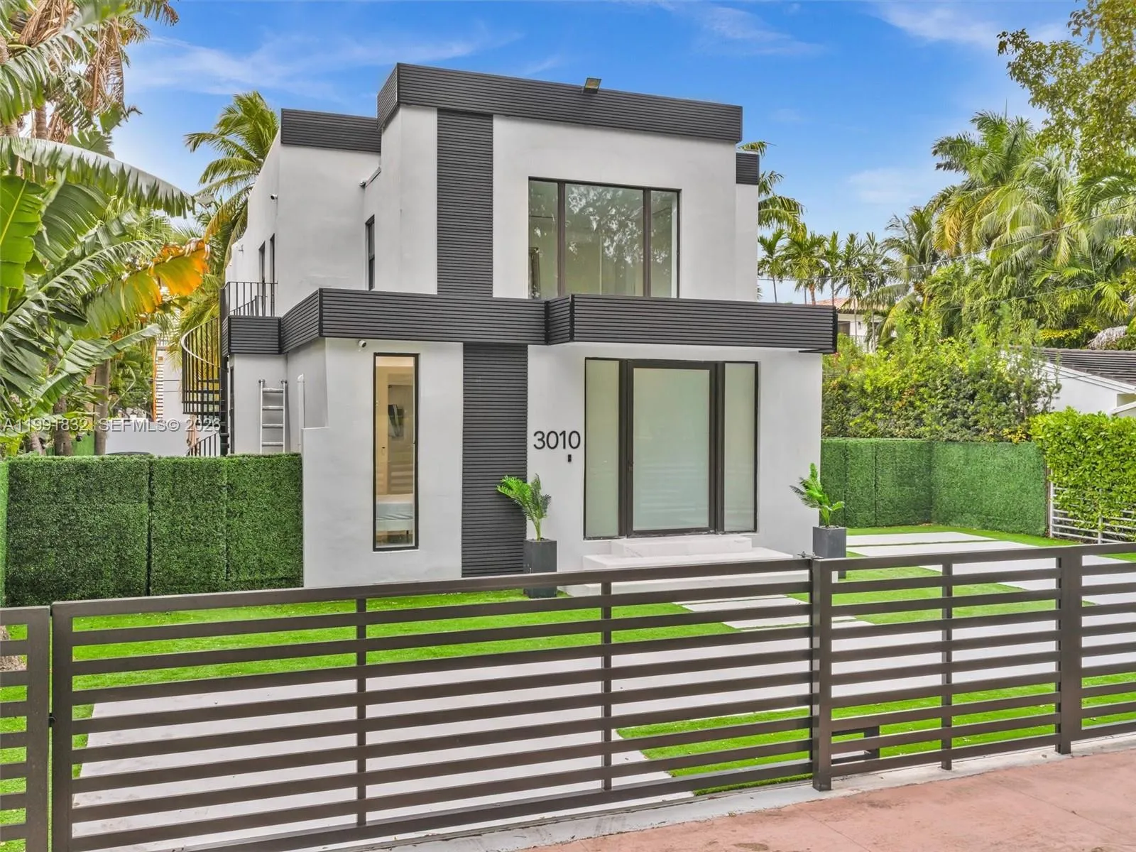 3010 Alton Rd, Miami Beach, Florida 33140, Miami Beach, Florida 33140, 7 Bedrooms Bedrooms, ,6 BathroomsBathrooms,Residential Lease,For Rent,3010 Alton Rd, Miami Beach, Florida 33140,A11991832