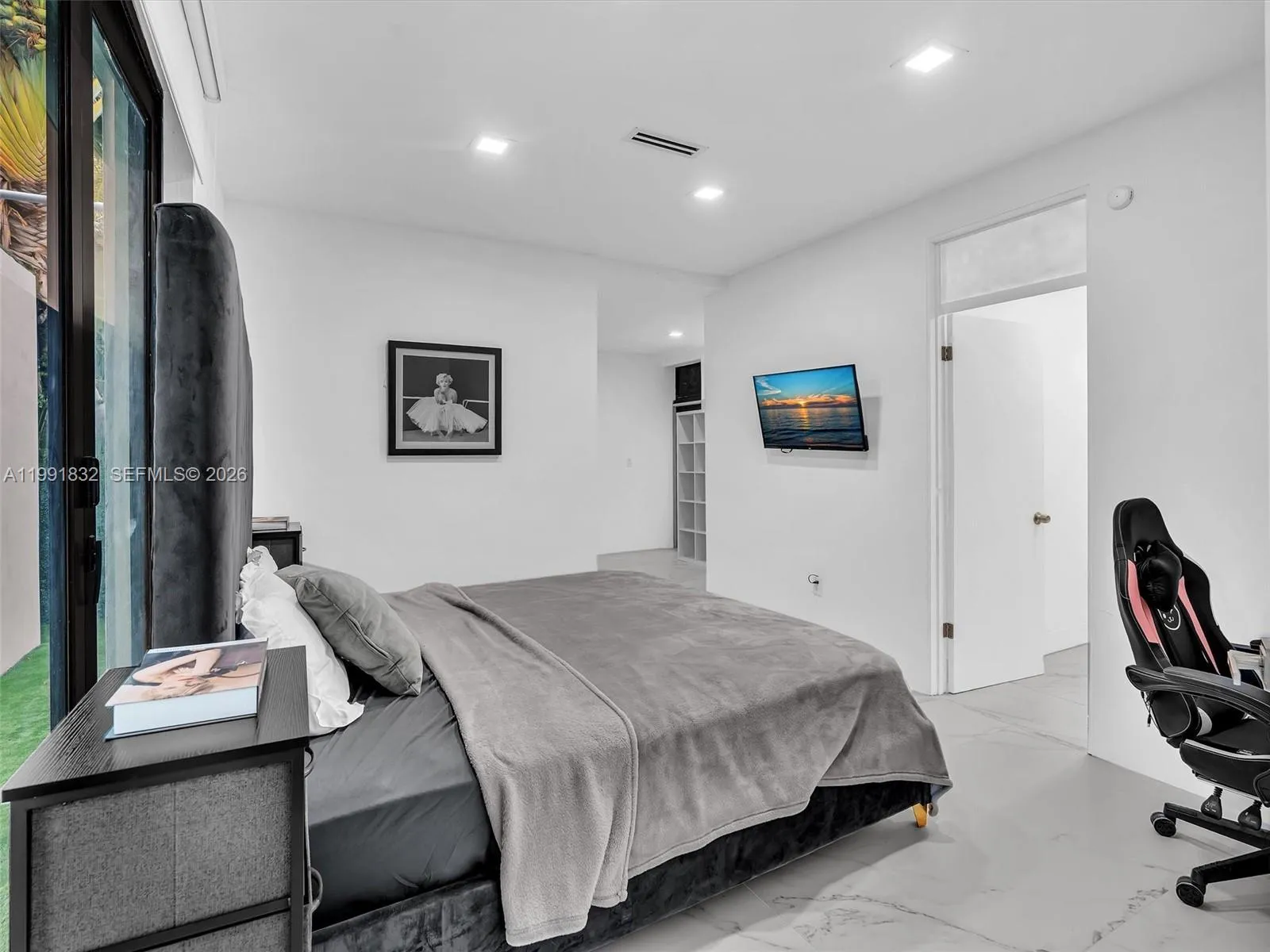 3010 Alton Rd, Miami Beach, Florida 33140, Miami Beach, Florida 33140, 7 Bedrooms Bedrooms, ,6 BathroomsBathrooms,Residential Lease,For Rent,3010 Alton Rd, Miami Beach, Florida 33140,A11991832