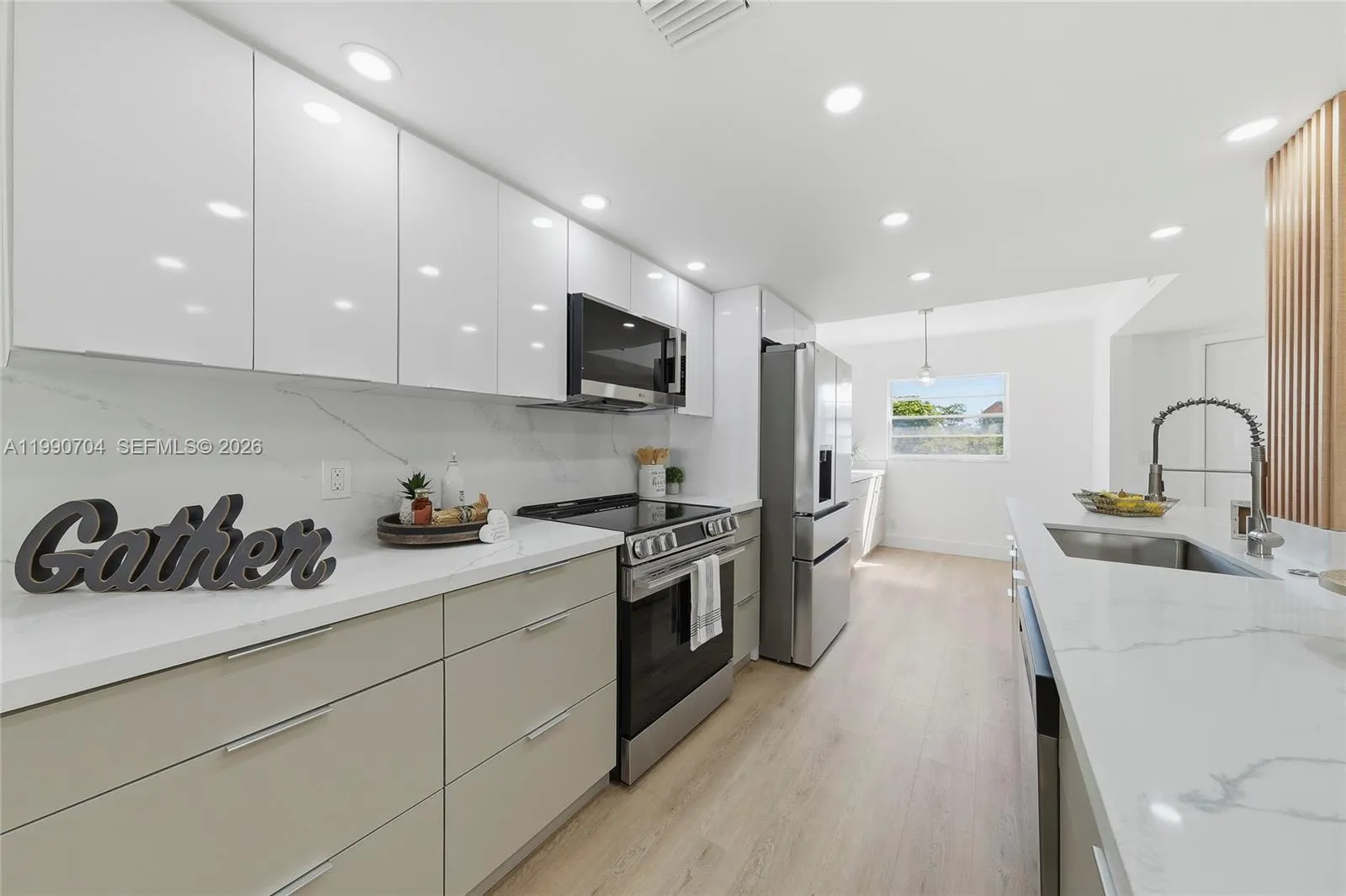 800 Sw 125th Way 312o, Pembroke Pines, Florida 330, Pembroke Pines, Florida 33027, 2 Bedrooms Bedrooms, ,2 BathroomsBathrooms,Residential,For Sale,800 Sw 125th Way 312o, Pembroke Pines, Florida 330,A11990704