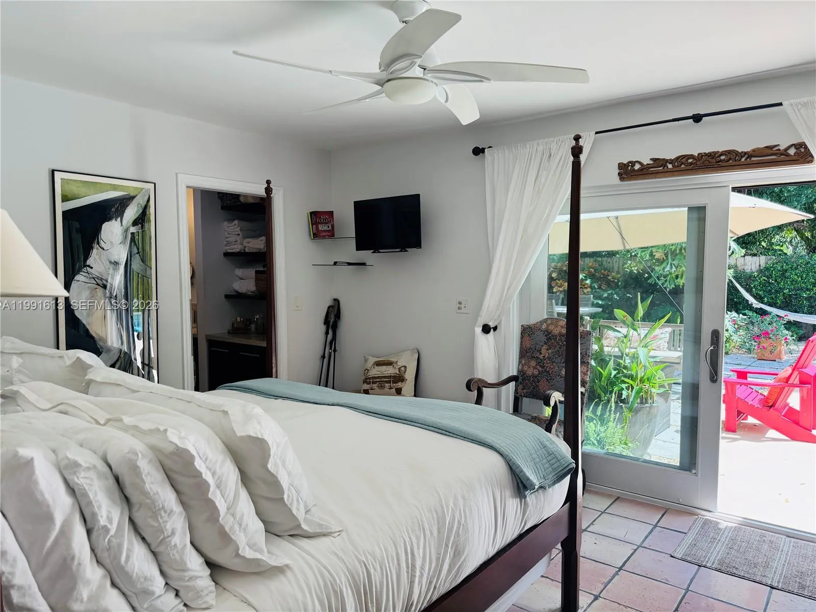 master bedroom suite