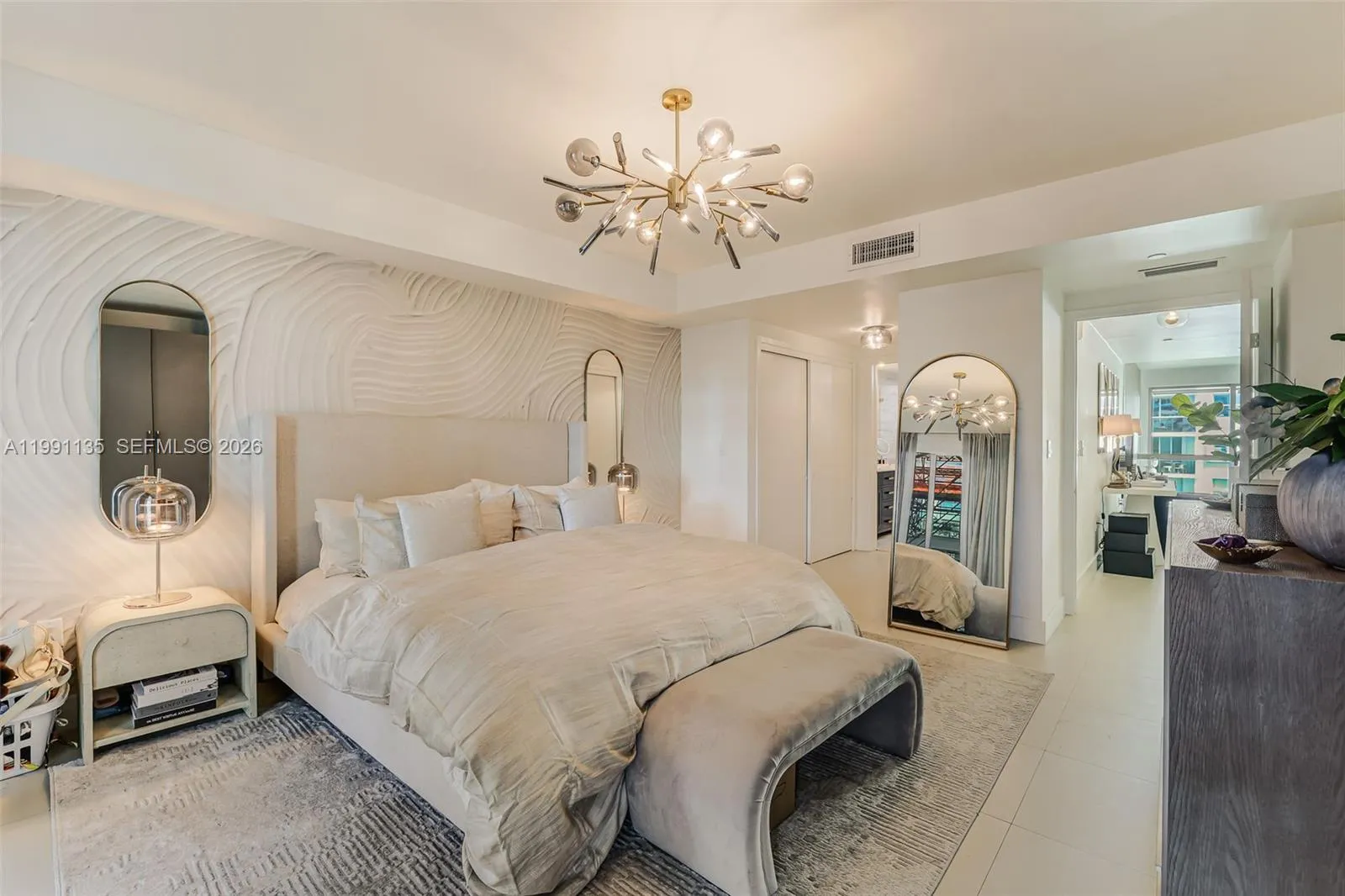 6000 Collins Ave 523, Miami Beach, Florida 33140, Miami Beach, Florida 33140, 3 Bedrooms Bedrooms, ,3 BathroomsBathrooms,Residential Lease,For Rent,6000 Collins Ave 523, Miami Beach, Florida 33140,A11991135