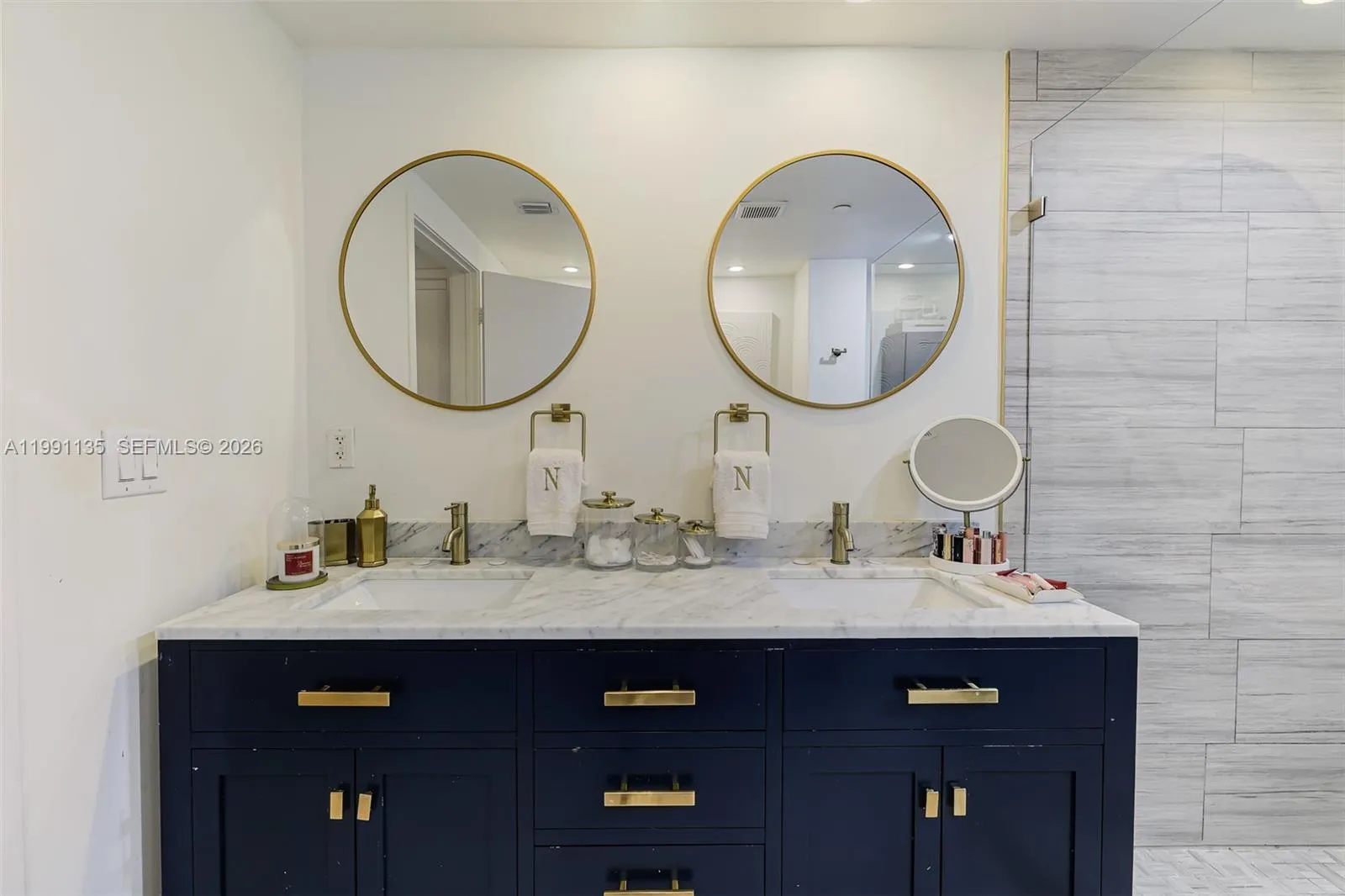 6000 Collins Ave 523, Miami Beach, Florida 33140, Miami Beach, Florida 33140, 3 Bedrooms Bedrooms, ,3 BathroomsBathrooms,Residential Lease,For Rent,6000 Collins Ave 523, Miami Beach, Florida 33140,A11991135