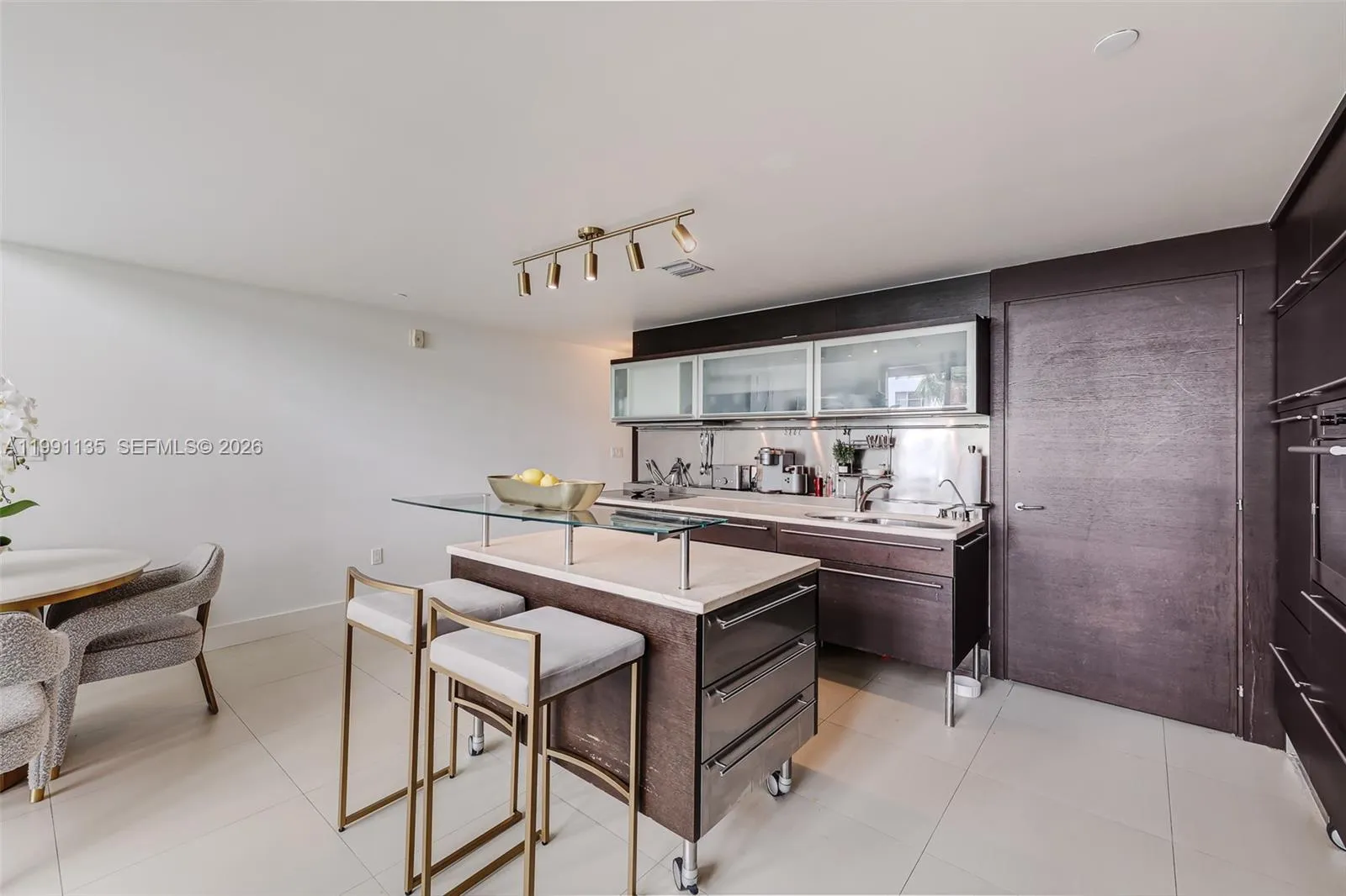 6000 Collins Ave 523, Miami Beach, Florida 33140, Miami Beach, Florida 33140, 3 Bedrooms Bedrooms, ,3 BathroomsBathrooms,Residential Lease,For Rent,6000 Collins Ave 523, Miami Beach, Florida 33140,A11991135