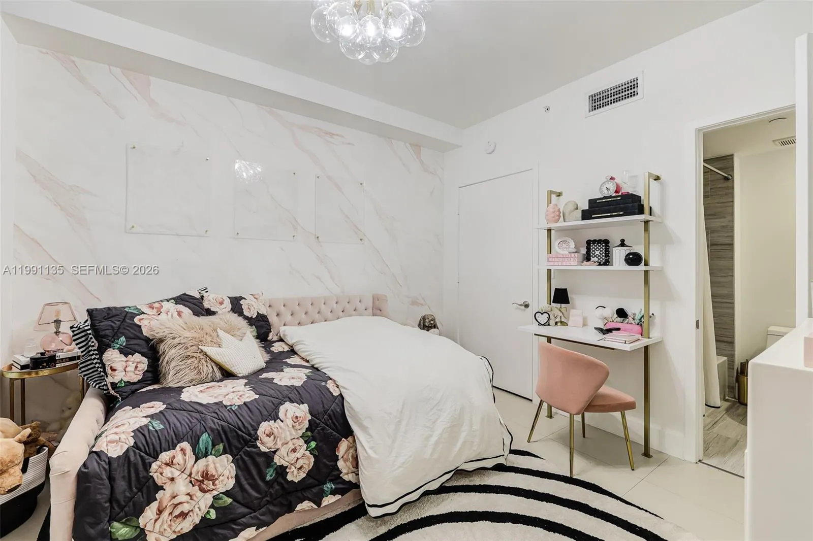 6000 Collins Ave 523, Miami Beach, Florida 33140, Miami Beach, Florida 33140, 3 Bedrooms Bedrooms, ,3 BathroomsBathrooms,Residential Lease,For Rent,6000 Collins Ave 523, Miami Beach, Florida 33140,A11991135