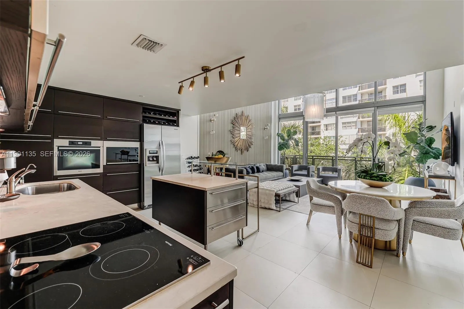 6000 Collins Ave 523, Miami Beach, Florida 33140, Miami Beach, Florida 33140, 3 Bedrooms Bedrooms, ,3 BathroomsBathrooms,Residential Lease,For Rent,6000 Collins Ave 523, Miami Beach, Florida 33140,A11991135