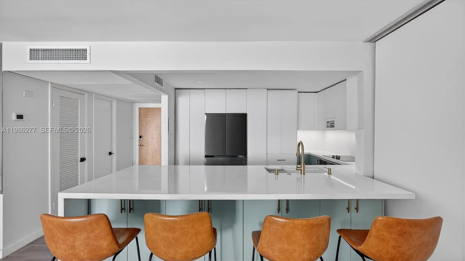 6450 Collins Ave 903, Miami Beach, Florida 33141, Miami Beach, Florida 33141, 1 Bedroom Bedrooms, ,1 BathroomBathrooms,Residential,For Sale,6450 Collins Ave 903, Miami Beach, Florida 33141,A11986277