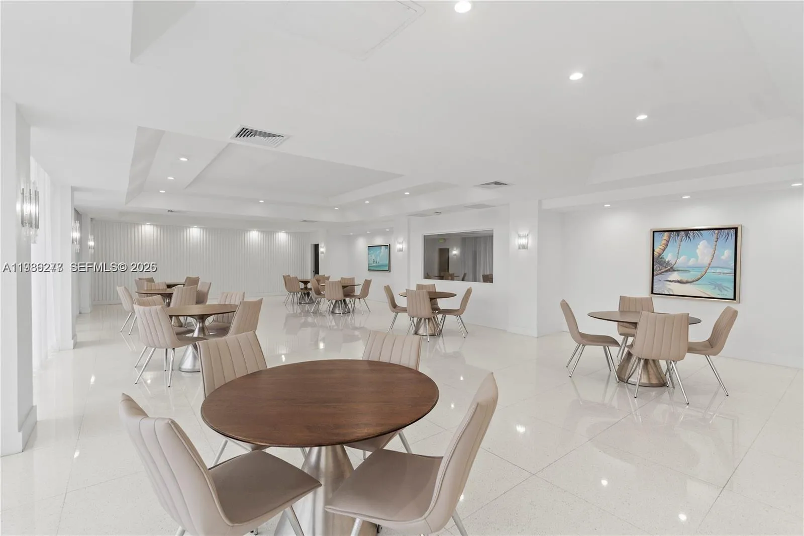 6450 Collins Ave 903, Miami Beach, Florida 33141, Miami Beach, Florida 33141, 1 Bedroom Bedrooms, ,1 BathroomBathrooms,Residential,For Sale,6450 Collins Ave 903, Miami Beach, Florida 33141,A11986277