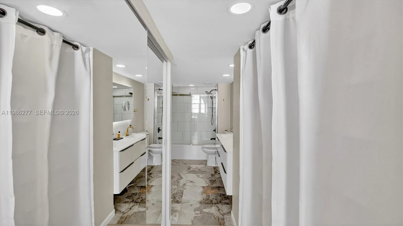 6450 Collins Ave 903, Miami Beach, Florida 33141, Miami Beach, Florida 33141, 1 Bedroom Bedrooms, ,1 BathroomBathrooms,Residential,For Sale,6450 Collins Ave 903, Miami Beach, Florida 33141,A11986277