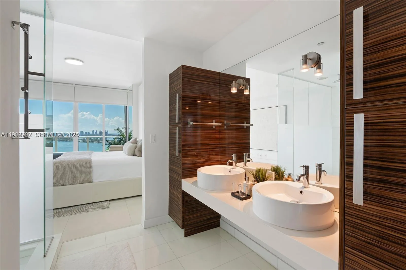 2020 N Bayshore Dr 805, Miami, Florida 33137, Miami, Florida 33137, 2 Bedrooms Bedrooms, ,2 BathroomsBathrooms,Residential Lease,For Rent,2020 N Bayshore Dr 805, Miami, Florida 33137,A11988722