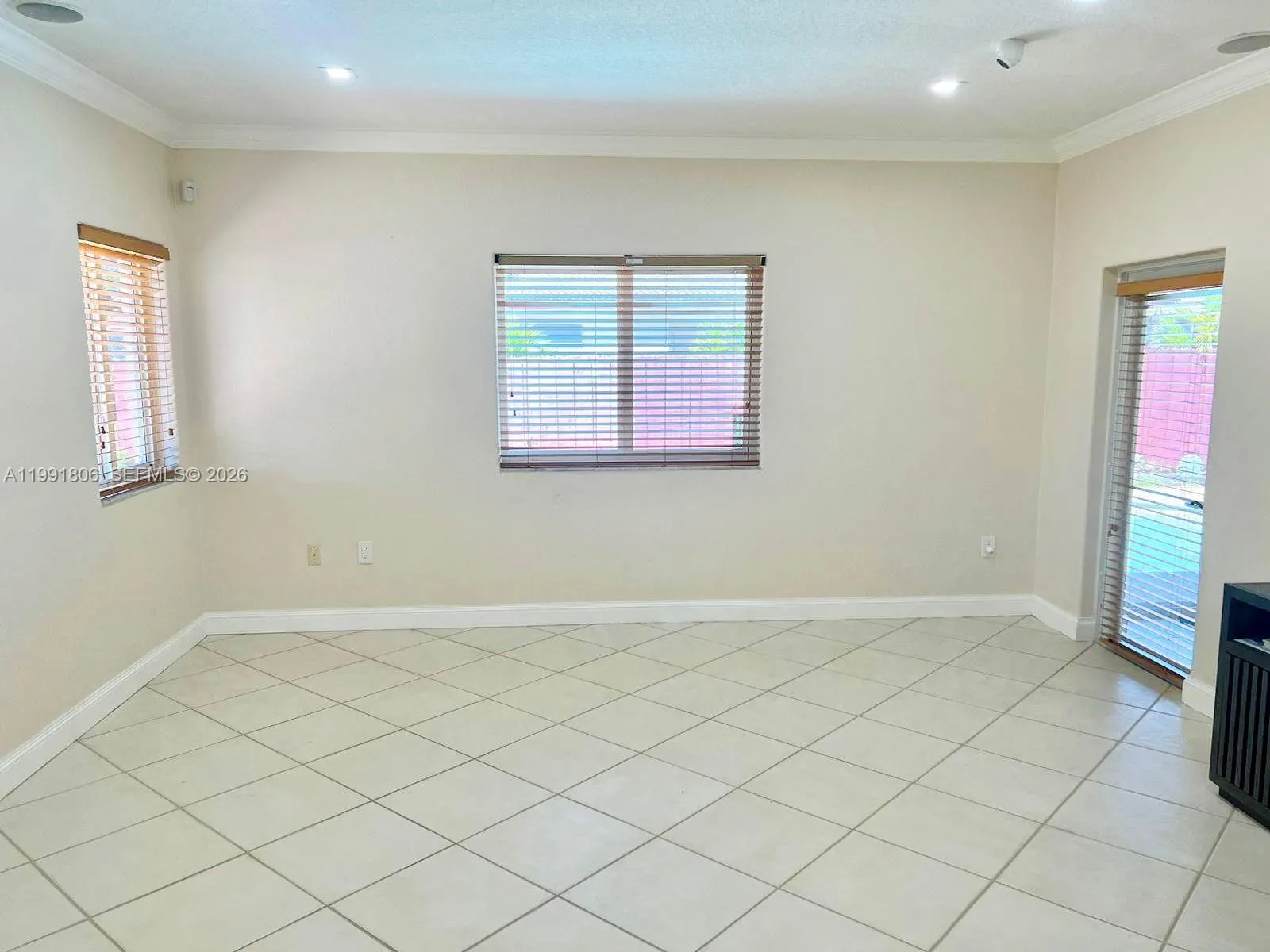 8899 Nw 176th Ln, Hialeah, Florida 33018, Hialeah, Florida 33018, 3 Bedrooms Bedrooms, ,2 BathroomsBathrooms,Residential Lease,For Rent,8899 Nw 176th Ln, Hialeah, Florida 33018,A11991806