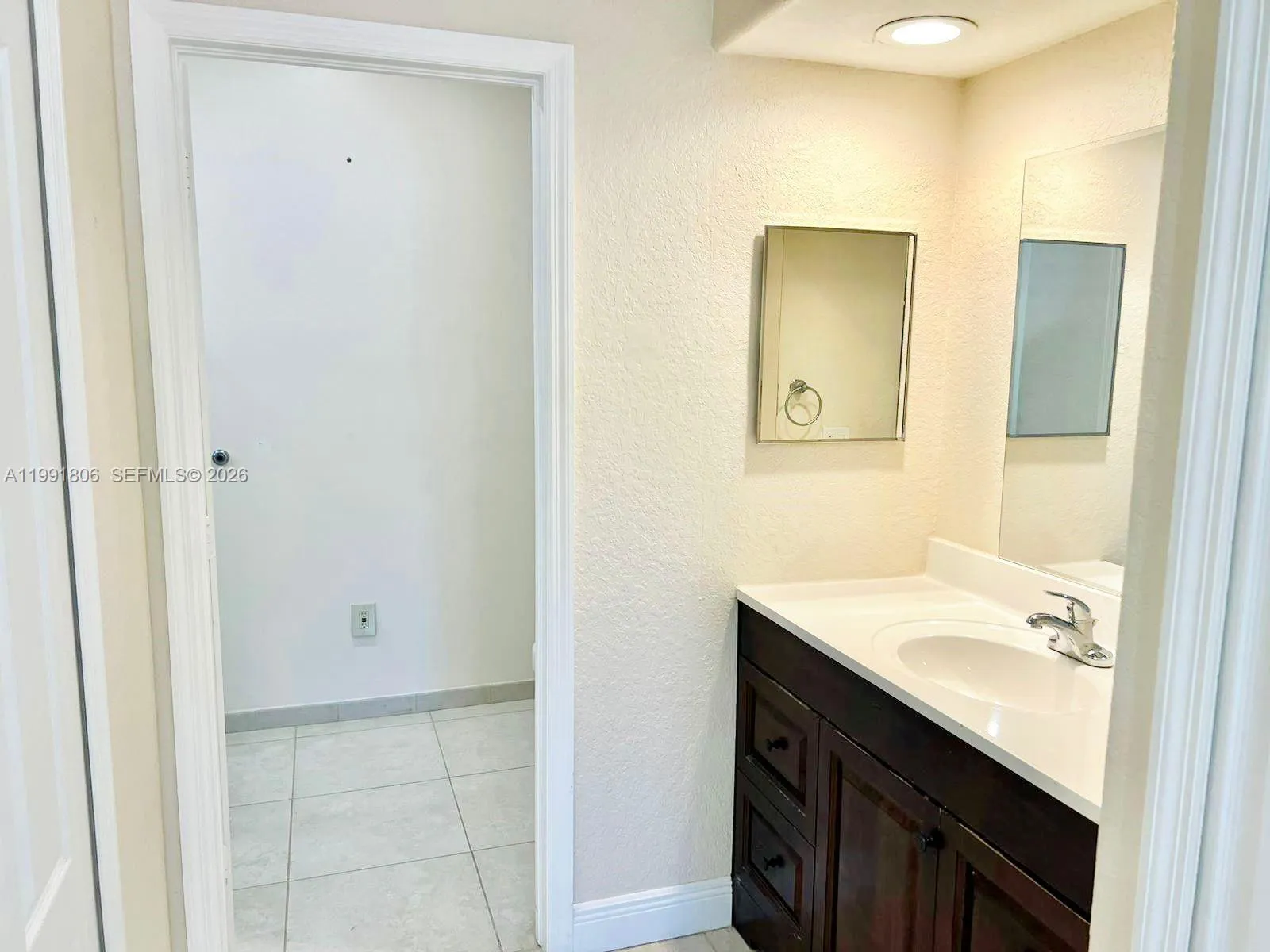 8899 Nw 176th Ln, Hialeah, Florida 33018, Hialeah, Florida 33018, 3 Bedrooms Bedrooms, ,2 BathroomsBathrooms,Residential Lease,For Rent,8899 Nw 176th Ln, Hialeah, Florida 33018,A11991806