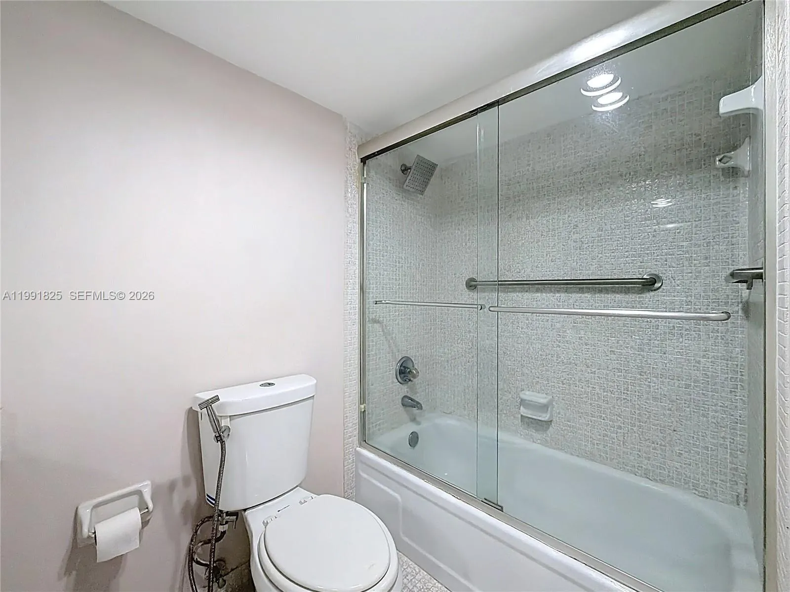 605 Oaks Dr 405, Pompano Beach, Florida 33069, Pompano Beach, Florida 33069, 2 Bedrooms Bedrooms, ,2 BathroomsBathrooms,Residential Lease,For Rent,605 Oaks Dr 405, Pompano Beach, Florida 33069,A11991825