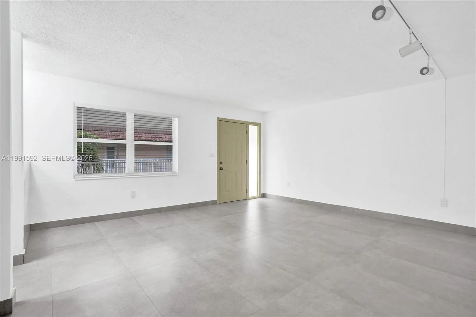 5325 Sw 77th Ct 205f, Miami, Florida 33155, Miami, Florida 33155, 1 Bedroom Bedrooms, ,1 BathroomBathrooms,Residential Lease,For Rent,5325 Sw 77th Ct 205f, Miami, Florida 33155,A11991592
