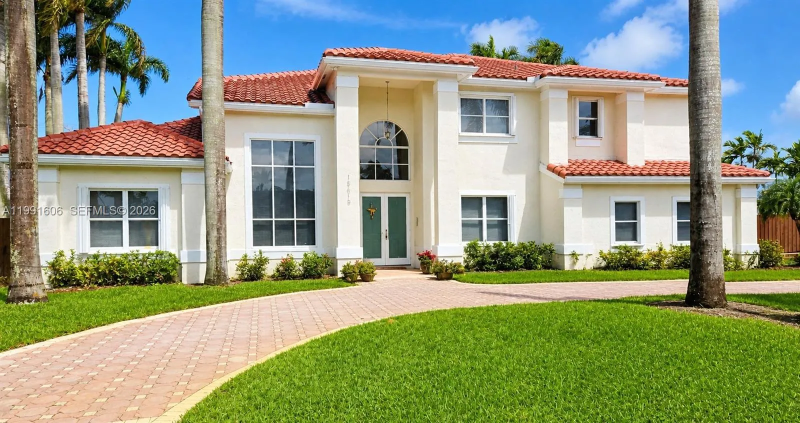 15615 Sw 42nd Ter, Miami, Florida 33185, Miami, Florida 33185, 5 Bedrooms Bedrooms, ,6 BathroomsBathrooms,Residential,For Sale,15615 Sw 42nd Ter, Miami, Florida 33185,A11991606