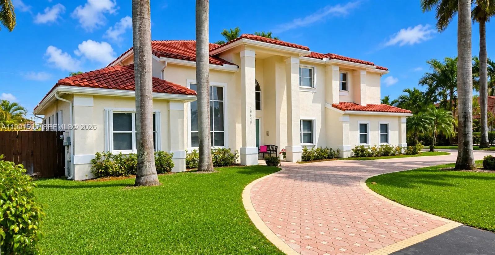 15615 Sw 42nd Ter, Miami, Florida 33185, Miami, Florida 33185, 5 Bedrooms Bedrooms, ,6 BathroomsBathrooms,Residential,For Sale,15615 Sw 42nd Ter, Miami, Florida 33185,A11991606