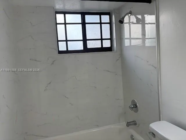 5033 Nw 7th St 101, Miami, Florida 33126, Miami, Florida 33126, ,1 BathroomBathrooms,Residential Lease,For Rent,5033 Nw 7th St 101, Miami, Florida 33126,A11991888