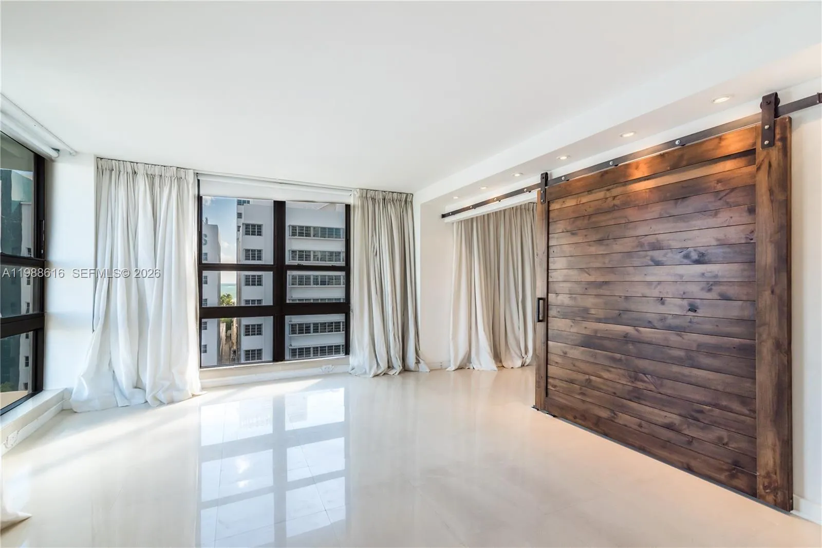 1800 Collins Ave 8c, Miami Beach, Florida 33139, Miami Beach, Florida 33139, 1 Bedroom Bedrooms, ,1 BathroomBathrooms,Residential Lease,For Rent,1800 Collins Ave 8c, Miami Beach, Florida 33139,A11988616