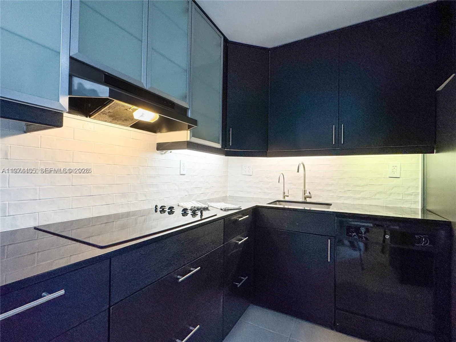 1631 Ne 114th St 106, Miami, Florida 33181, Miami, Florida 33181, 1 Bedroom Bedrooms, ,1 BathroomBathrooms,Residential Lease,For Rent,1631 Ne 114th St 106, Miami, Florida 33181,A11974405