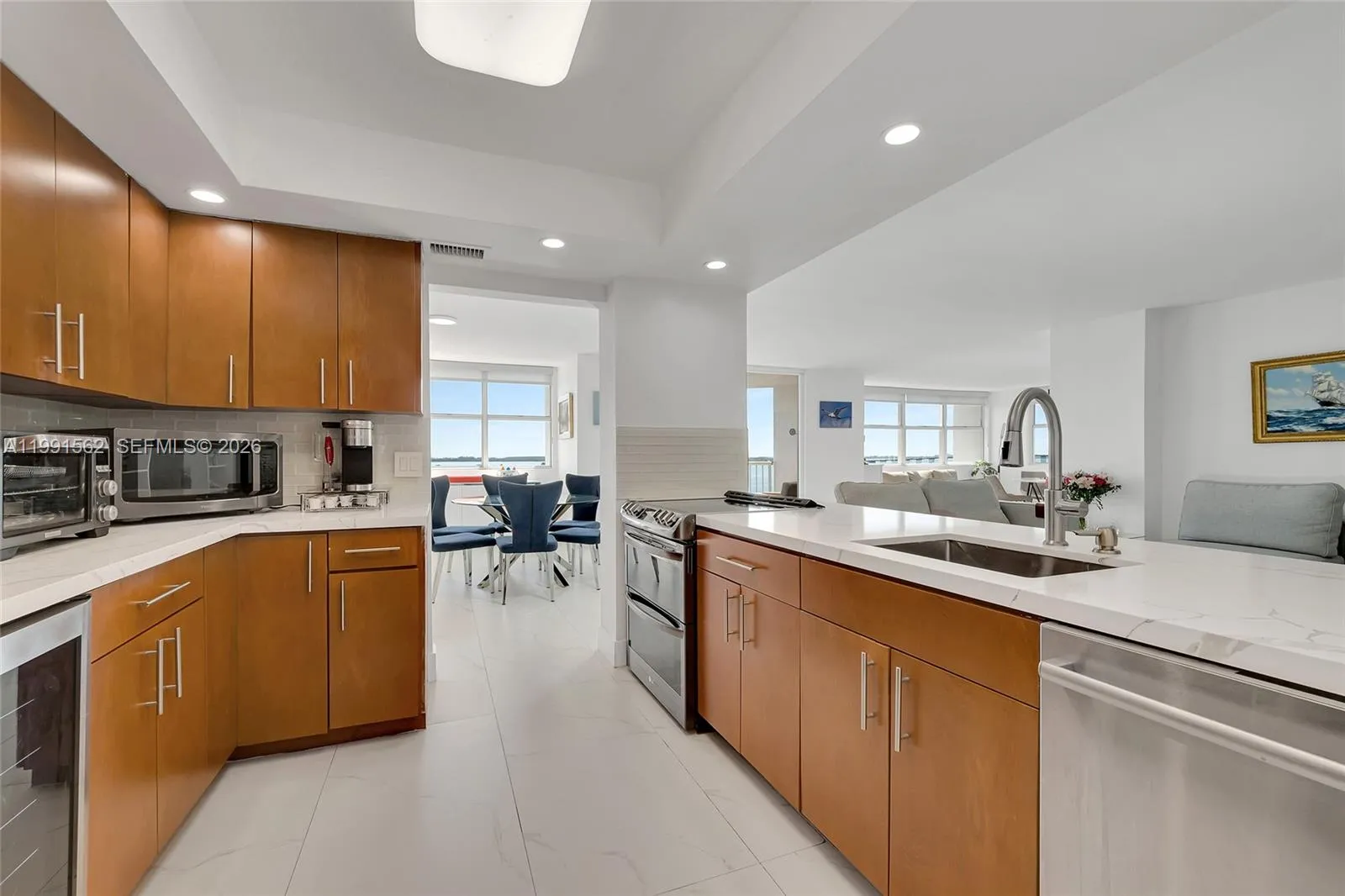 1420 Brickell Bay Dr 1003a, Miami, Florida 33131, Miami, Florida 33131, 3 Bedrooms Bedrooms, ,2 BathroomsBathrooms,Residential,For Sale,1420 Brickell Bay Dr 1003a, Miami, Florida 33131,A11991562