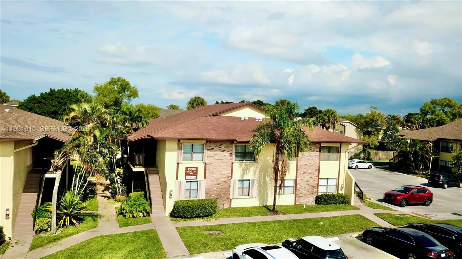 10019 Winding Lake Rd 202, Sunrise, Florida 33351, Sunrise, Florida 33351, 2 Bedrooms Bedrooms, ,2 BathroomsBathrooms,Residential,For Sale,10019 Winding Lake Rd 202, Sunrise, Florida 33351,A11991915