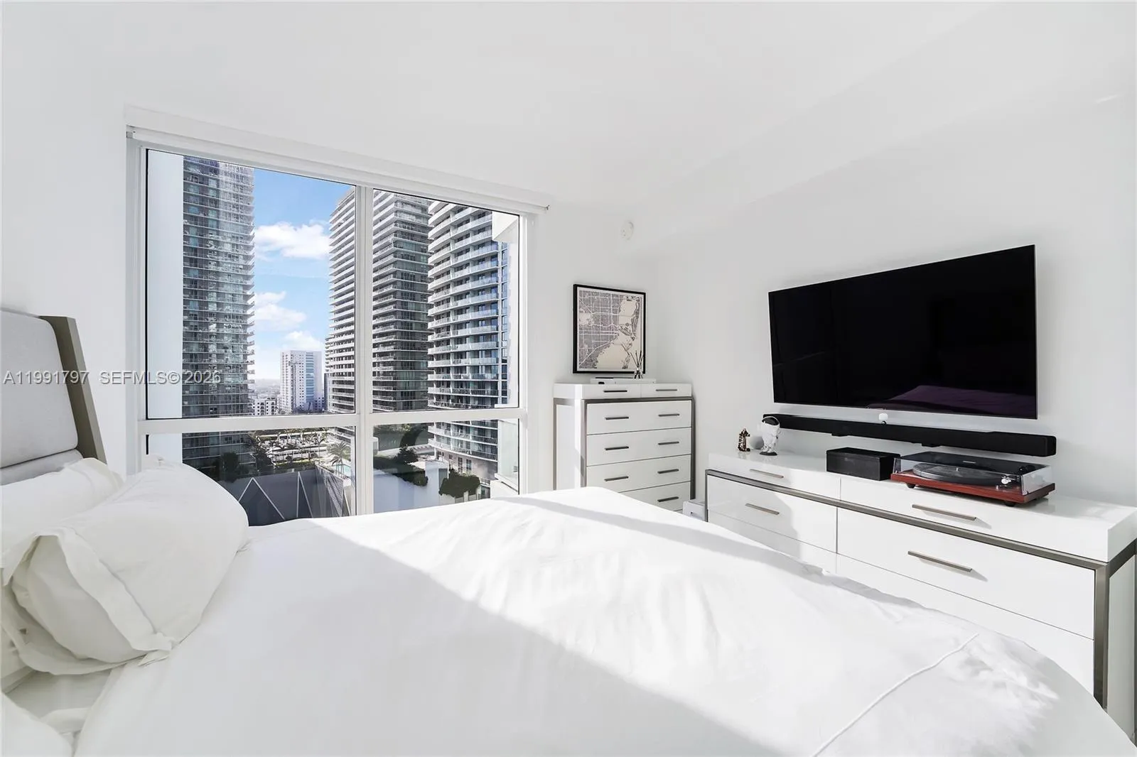 1080 Brickell Ave 1603, Miami, Florida 33131, Miami, Florida 33131, 1 Bedroom Bedrooms, ,1 BathroomBathrooms,Residential Lease,For Rent,1080 Brickell Ave 1603, Miami, Florida 33131,A11991797