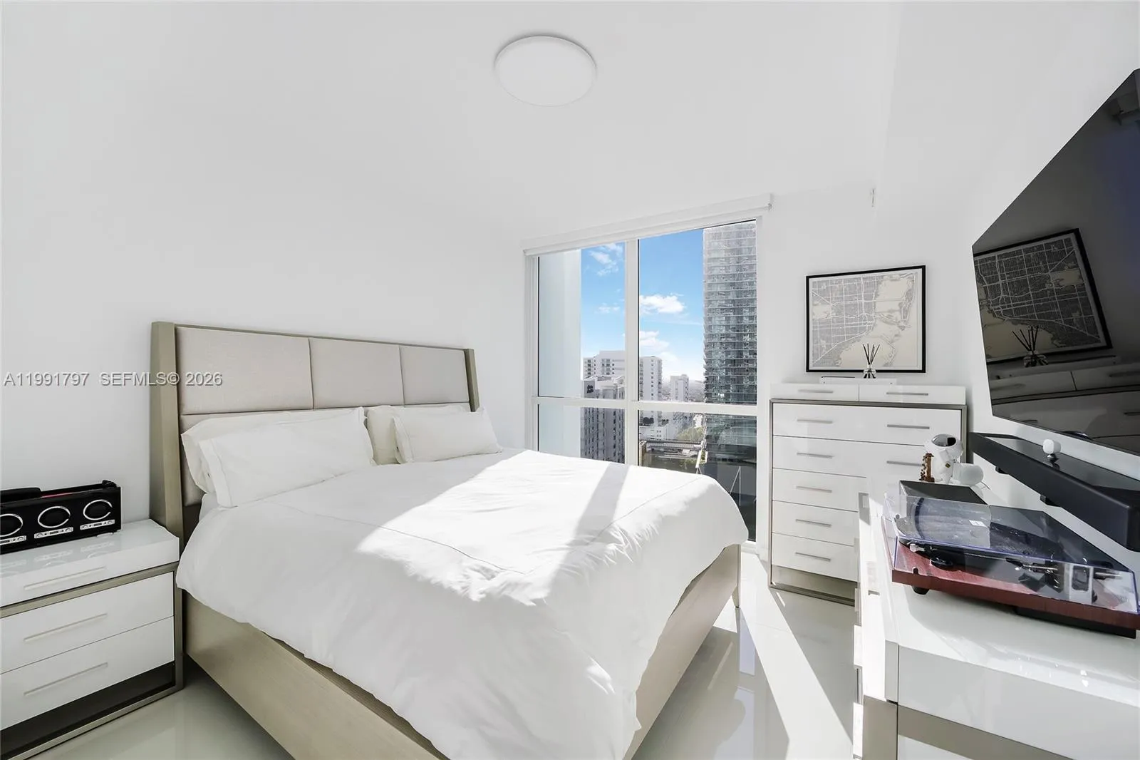 1080 Brickell Ave 1603, Miami, Florida 33131, Miami, Florida 33131, 1 Bedroom Bedrooms, ,1 BathroomBathrooms,Residential Lease,For Rent,1080 Brickell Ave 1603, Miami, Florida 33131,A11991797