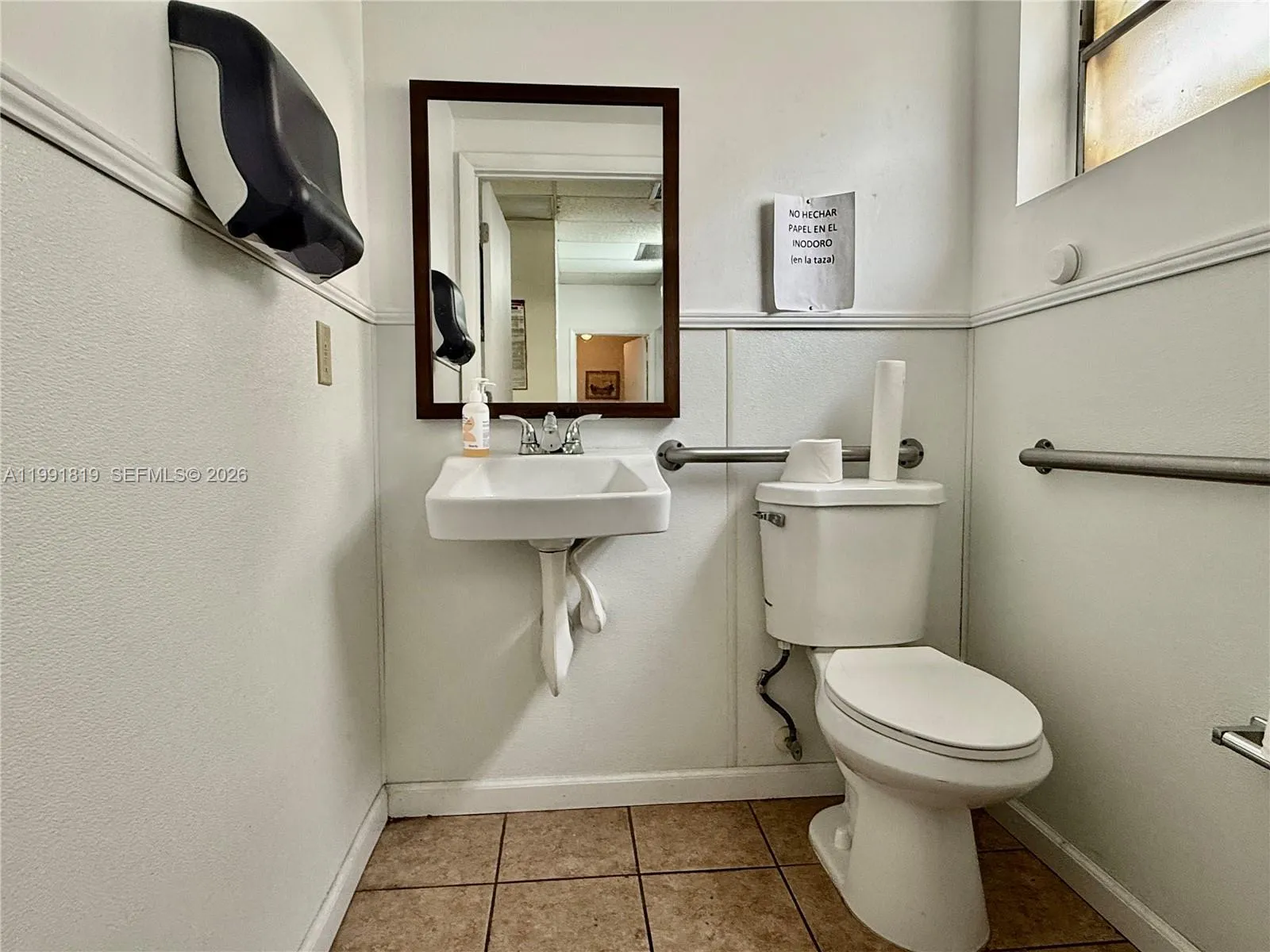 32 E 5th St 50, Hialeah, Florida 33010, Hialeah, Florida 33010, ,Commercial Lease,For Rent,32 E 5th St 50, Hialeah, Florida 33010,A11991819
