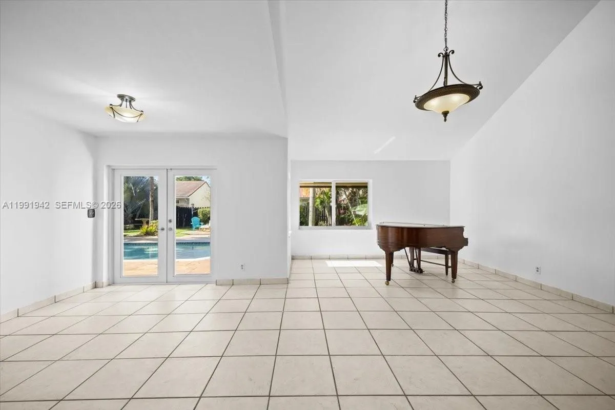 2560 Bass Way 2560, Cooper City, Florida 33026, Cooper City, Florida 33026, 5 Bedrooms Bedrooms, ,3 BathroomsBathrooms,Residential Lease,For Rent,2560 Bass Way 2560, Cooper City, Florida 33026,A11991942