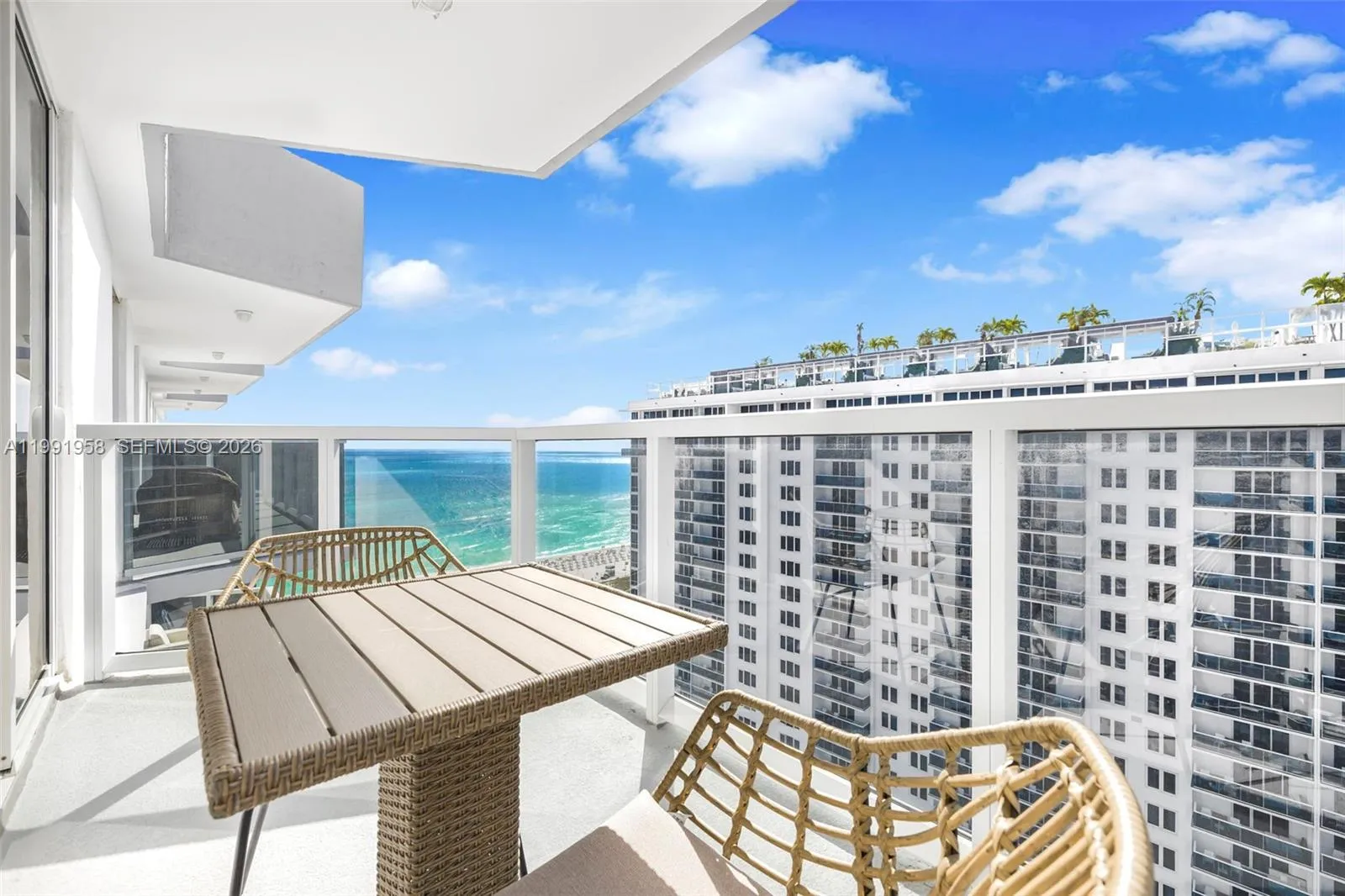 2401 Collins Ave 1906, Miami Beach, Florida 33140, Miami Beach, Florida 33140, 2 Bedrooms Bedrooms, ,2 BathroomsBathrooms,Residential Lease,For Rent,2401 Collins Ave 1906, Miami Beach, Florida 33140,A11991958