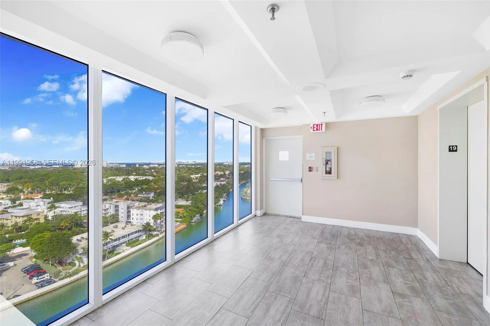 2401 Collins Ave 1906, Miami Beach, Florida 33140, Miami Beach, Florida 33140, 2 Bedrooms Bedrooms, ,2 BathroomsBathrooms,Residential Lease,For Rent,2401 Collins Ave 1906, Miami Beach, Florida 33140,A11991958