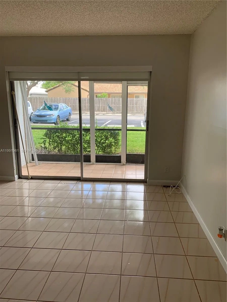 4155 Nw 90th Ave 105, Coral Springs, Florida 33065, Coral Springs, Florida 33065, 1 Bedroom Bedrooms, ,1 BathroomBathrooms,Residential Lease,For Rent,4155 Nw 90th Ave 105, Coral Springs, Florida 33065,A11991961