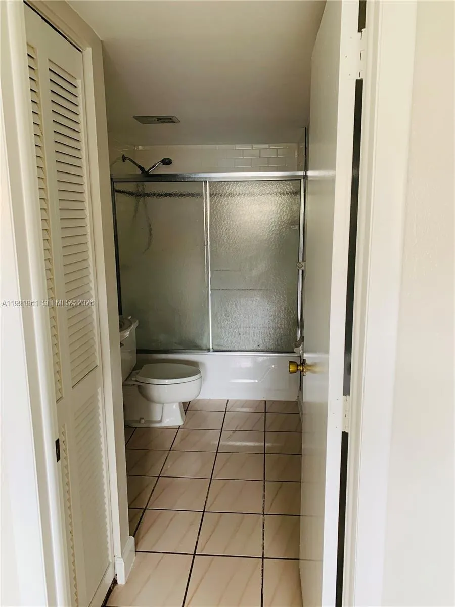 4155 Nw 90th Ave 105, Coral Springs, Florida 33065, Coral Springs, Florida 33065, 1 Bedroom Bedrooms, ,1 BathroomBathrooms,Residential Lease,For Rent,4155 Nw 90th Ave 105, Coral Springs, Florida 33065,A11991961