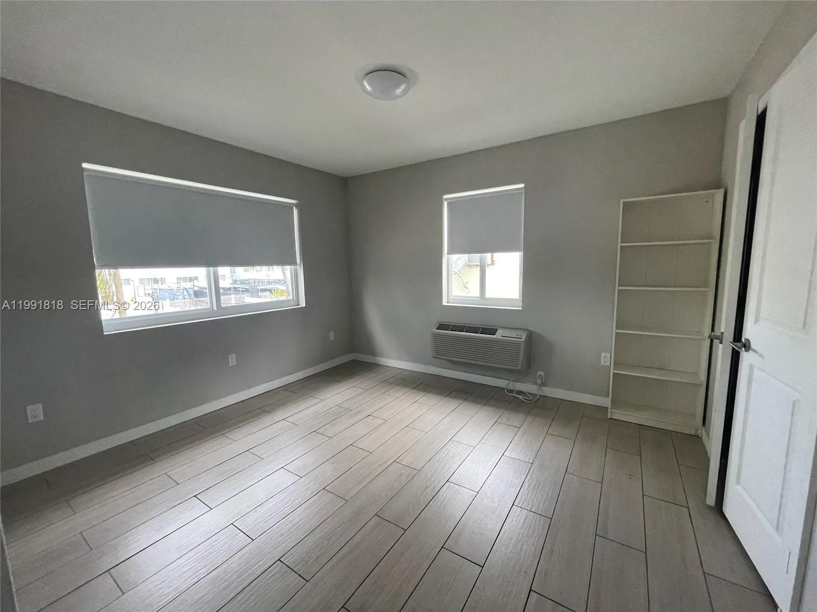 625 77th St 2, Miami Beach, Florida 33141, Miami Beach, Florida 33141, 2 Bedrooms Bedrooms, ,2 BathroomsBathrooms,Residential Lease,For Rent,625 77th St 2, Miami Beach, Florida 33141,A11991818