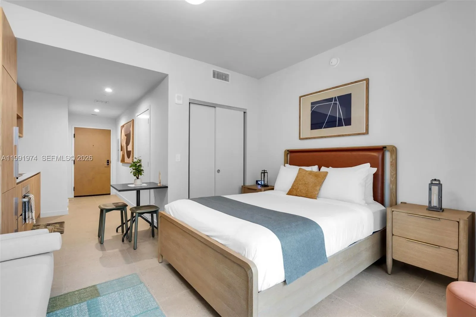 11 Ne 6 Th 2808, Miami, Florida 33132, Miami, Florida 33132, ,1 BathroomBathrooms,Residential Lease,For Rent,11 Ne 6 Th 2808, Miami, Florida 33132,A11991974