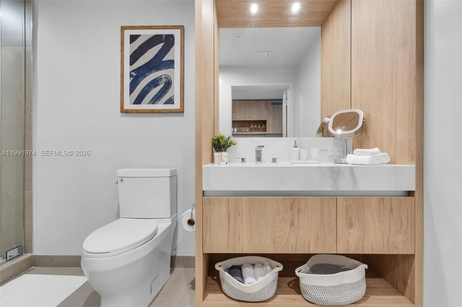 11 Ne 6 Th 2808, Miami, Florida 33132, Miami, Florida 33132, ,1 BathroomBathrooms,Residential Lease,For Rent,11 Ne 6 Th 2808, Miami, Florida 33132,A11991974