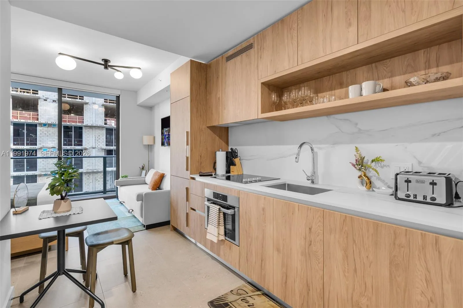 11 Ne 6 Th 2808, Miami, Florida 33132, Miami, Florida 33132, ,1 BathroomBathrooms,Residential Lease,For Rent,11 Ne 6 Th 2808, Miami, Florida 33132,A11991974