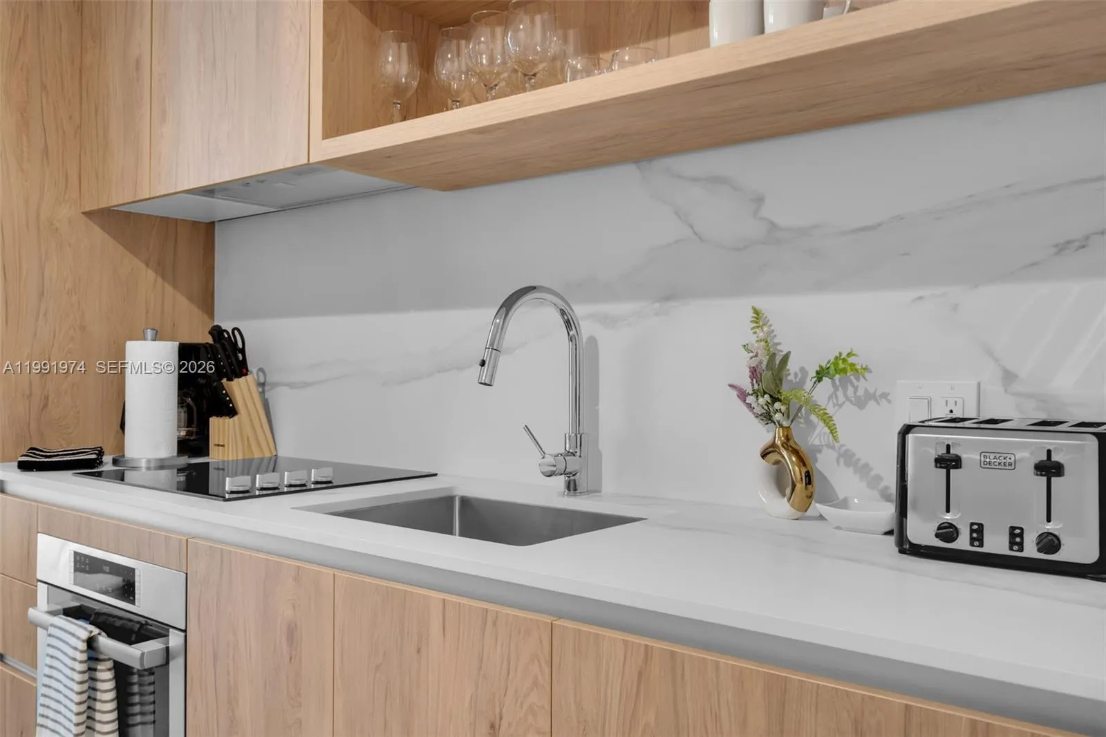 11 Ne 6 Th 2808, Miami, Florida 33132, Miami, Florida 33132, ,1 BathroomBathrooms,Residential Lease,For Rent,11 Ne 6 Th 2808, Miami, Florida 33132,A11991974