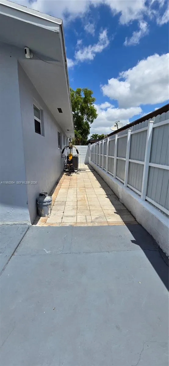 1284 W 38th Pl 2, Hialeah, Florida 33012, Hialeah, Florida 33012, 3 Bedrooms Bedrooms, ,2 BathroomsBathrooms,Residential Lease,For Rent,1284 W 38th Pl 2, Hialeah, Florida 33012,A11992054