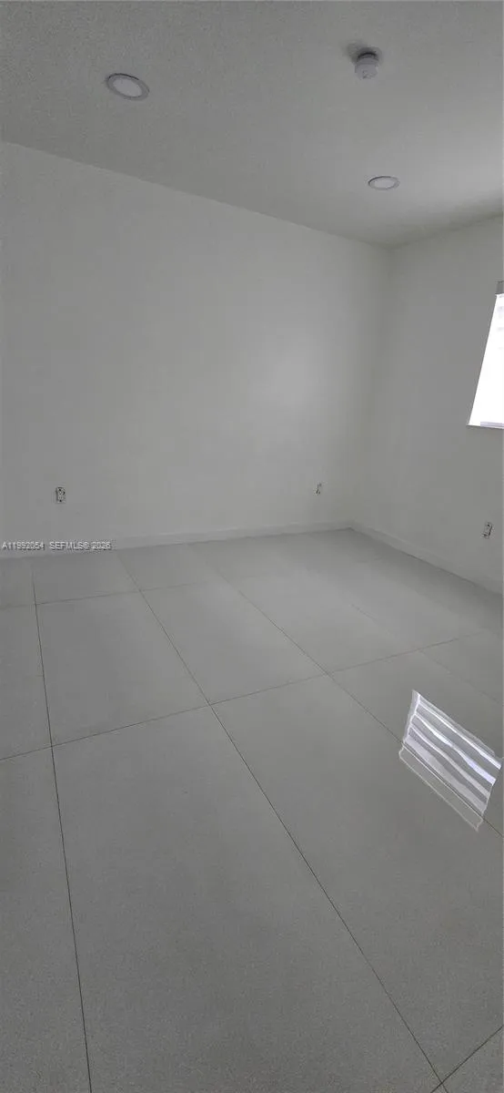 1284 W 38th Pl 2, Hialeah, Florida 33012, Hialeah, Florida 33012, 3 Bedrooms Bedrooms, ,2 BathroomsBathrooms,Residential Lease,For Rent,1284 W 38th Pl 2, Hialeah, Florida 33012,A11992054