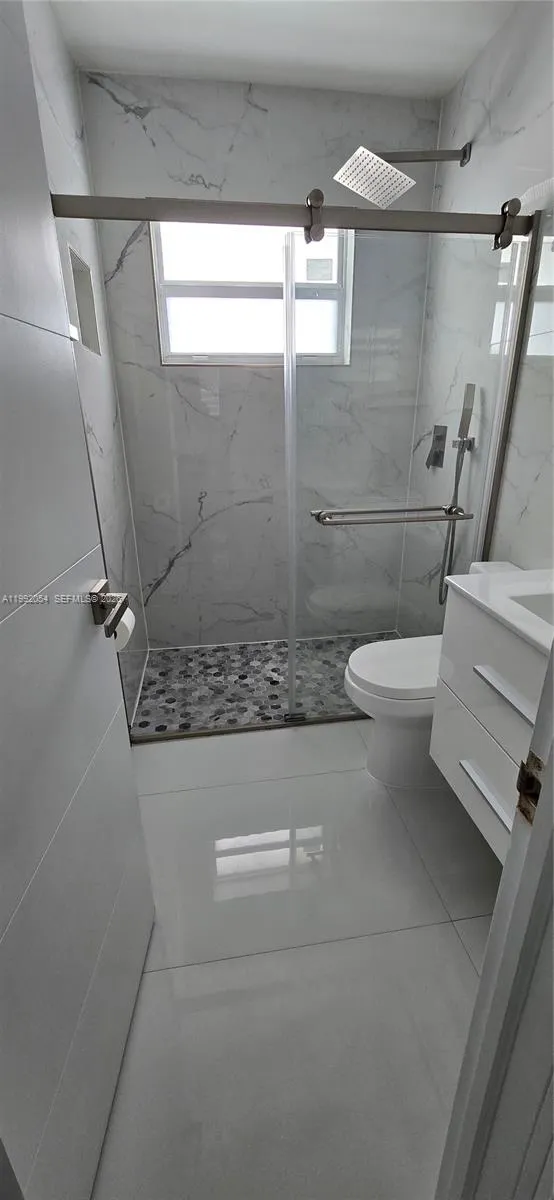1284 W 38th Pl 2, Hialeah, Florida 33012, Hialeah, Florida 33012, 3 Bedrooms Bedrooms, ,2 BathroomsBathrooms,Residential Lease,For Rent,1284 W 38th Pl 2, Hialeah, Florida 33012,A11992054