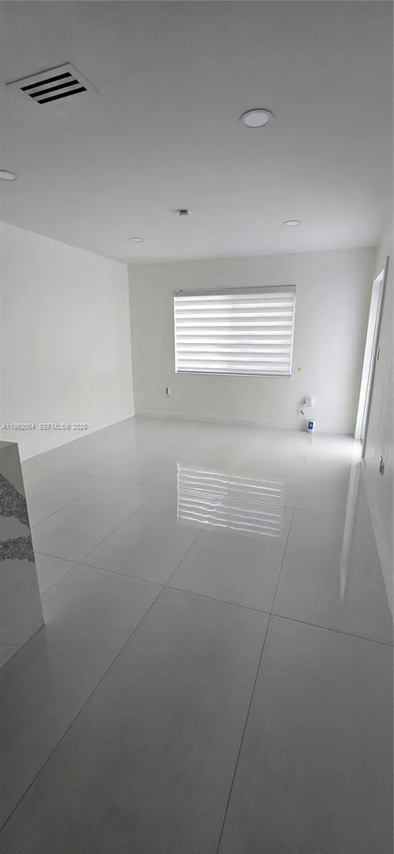 1284 W 38th Pl 2, Hialeah, Florida 33012, Hialeah, Florida 33012, 3 Bedrooms Bedrooms, ,2 BathroomsBathrooms,Residential Lease,For Rent,1284 W 38th Pl 2, Hialeah, Florida 33012,A11992054