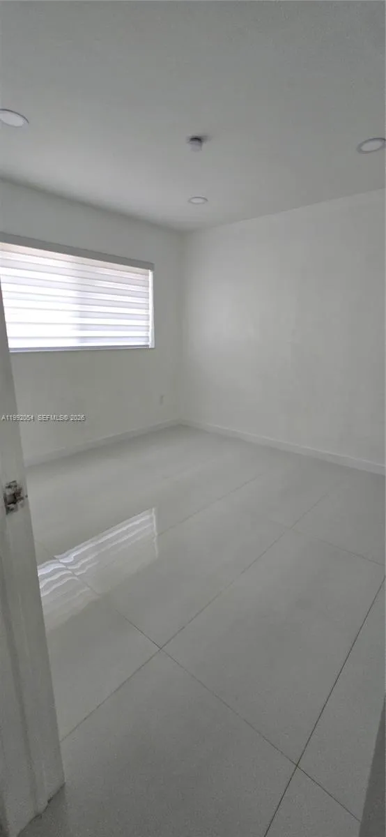1284 W 38th Pl 2, Hialeah, Florida 33012, Hialeah, Florida 33012, 3 Bedrooms Bedrooms, ,2 BathroomsBathrooms,Residential Lease,For Rent,1284 W 38th Pl 2, Hialeah, Florida 33012,A11992054