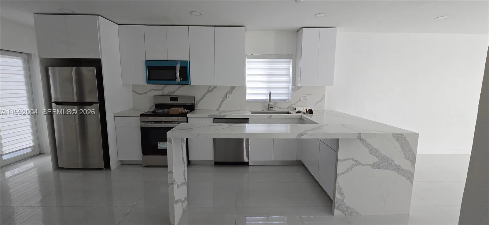 1284 W 38th Pl 2, Hialeah, Florida 33012, Hialeah, Florida 33012, 3 Bedrooms Bedrooms, ,2 BathroomsBathrooms,Residential Lease,For Rent,1284 W 38th Pl 2, Hialeah, Florida 33012,A11992054