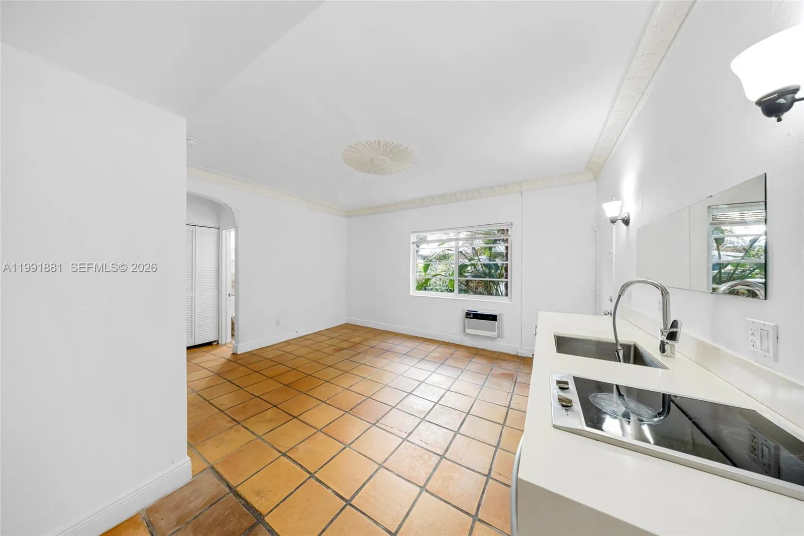 844 Jefferson Ave 2, Miami Beach, Florida 33139, Miami Beach, Florida 33139, 2 Bedrooms Bedrooms, ,1 BathroomBathrooms,Residential Lease,For Rent,844 Jefferson Ave 2, Miami Beach, Florida 33139,A11991881
