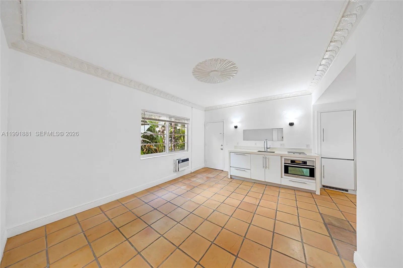 844 Jefferson Ave 2, Miami Beach, Florida 33139, Miami Beach, Florida 33139, 2 Bedrooms Bedrooms, ,1 BathroomBathrooms,Residential Lease,For Rent,844 Jefferson Ave 2, Miami Beach, Florida 33139,A11991881